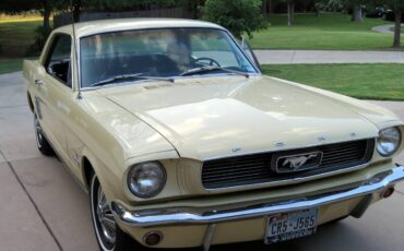 Ford-mustang-1966-yellow