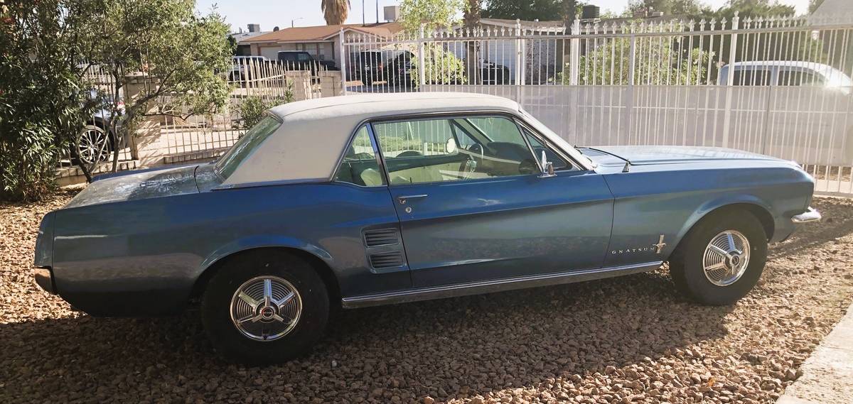 Ford-mustang-1967-blue-2