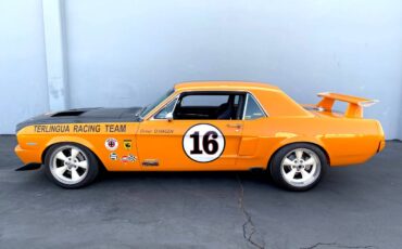 Ford-mustang-1967-orange-1