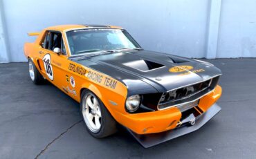 Ford-mustang-1967-orange-15