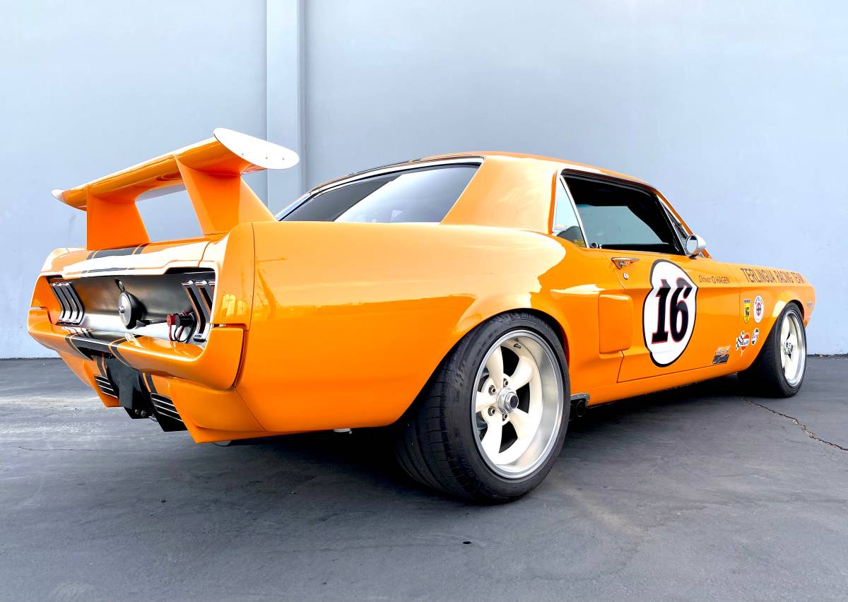 Ford-mustang-1967-orange-2
