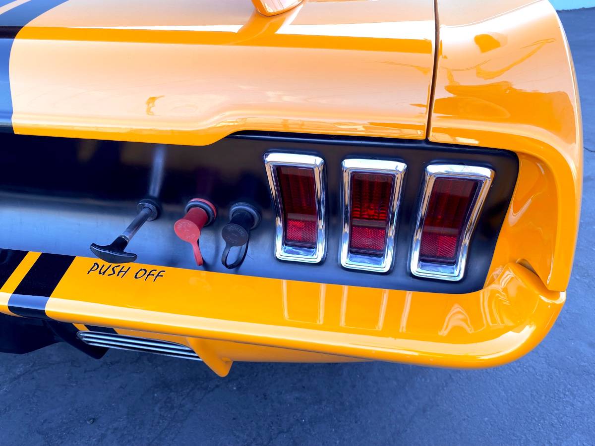 Ford-mustang-1967-orange-7
