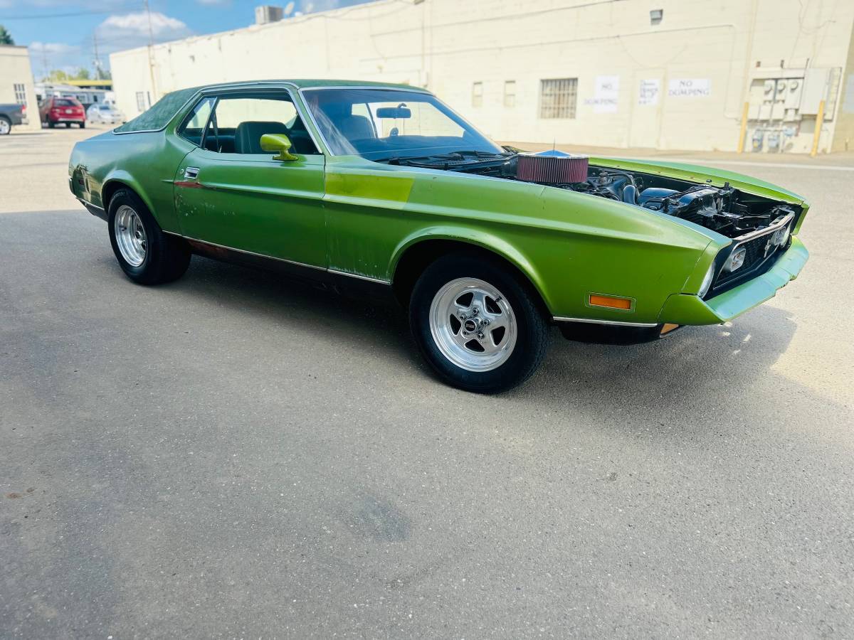 Ford-mustang-1972-green-1