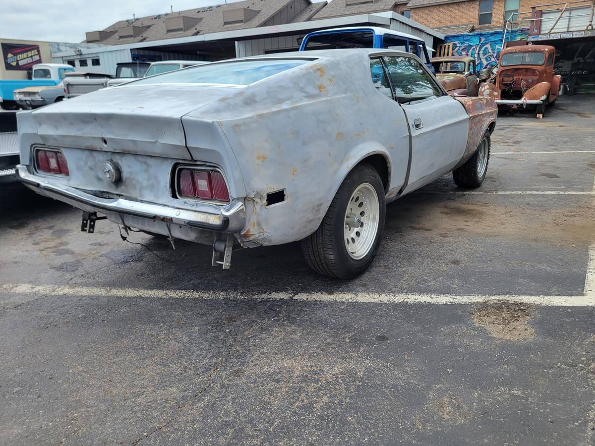 Ford-mustang-1972-silver