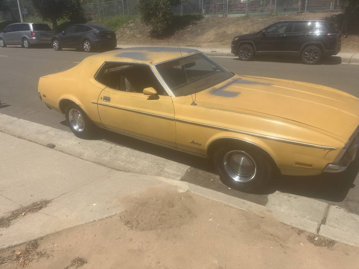 Ford-mustang-1972-yellow-6