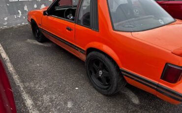 Ford-mustang-1979-orange