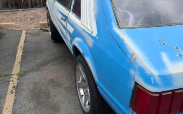 Ford-mustang-1981-white-9