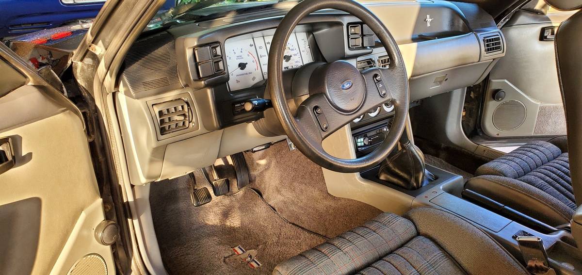 Ford-mustang-1989-9