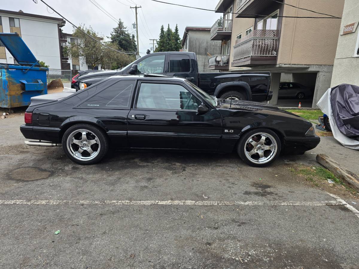 Ford-mustang-1990-black-12