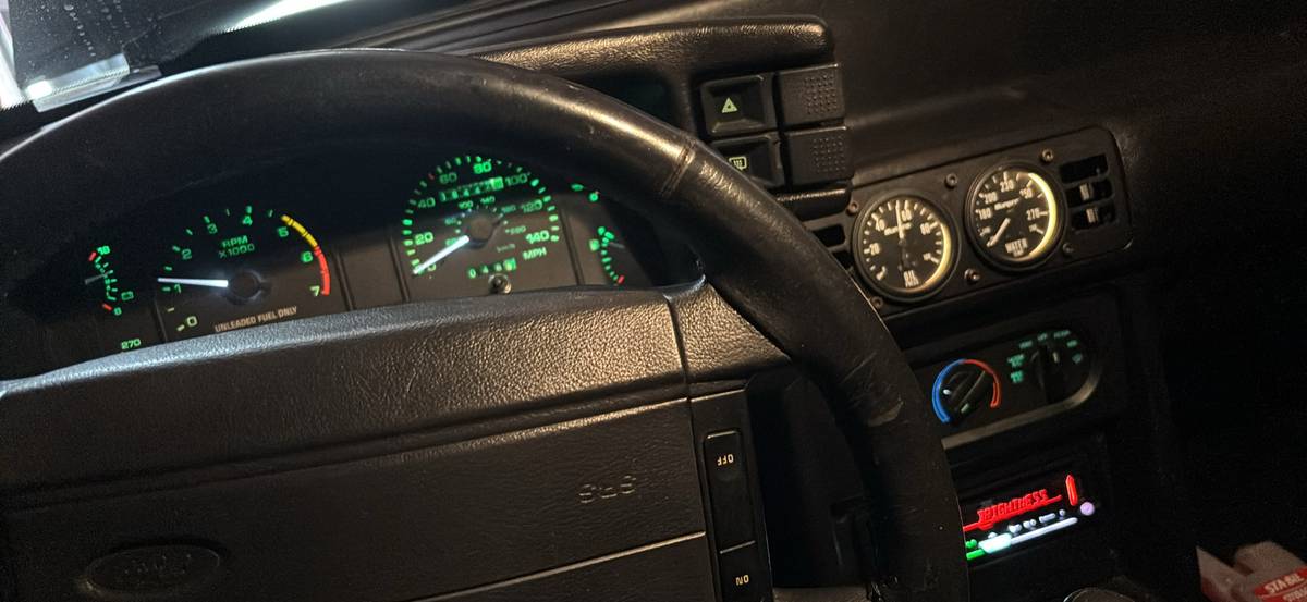 Ford-mustang-1990-black-7