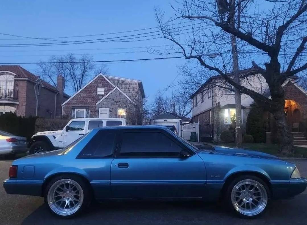 Ford-mustang-1990