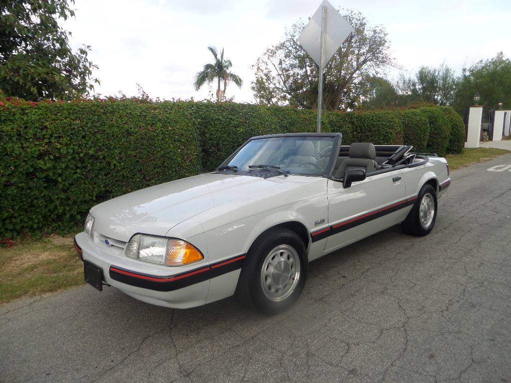 Ford-mustang-5.0-1989