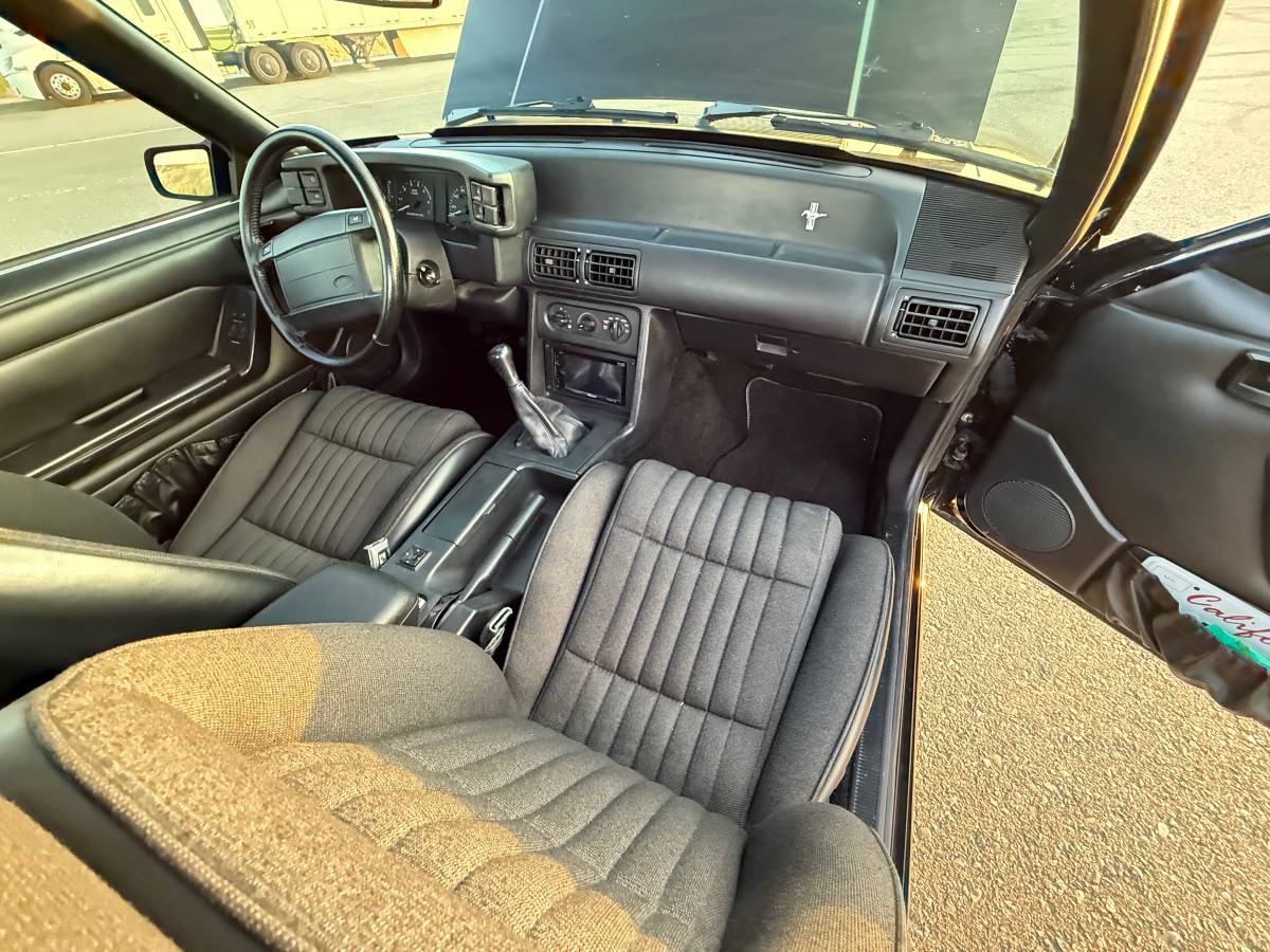 Ford-mustang-cobra-1993-109