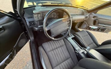 Ford-mustang-cobra-1993-29
