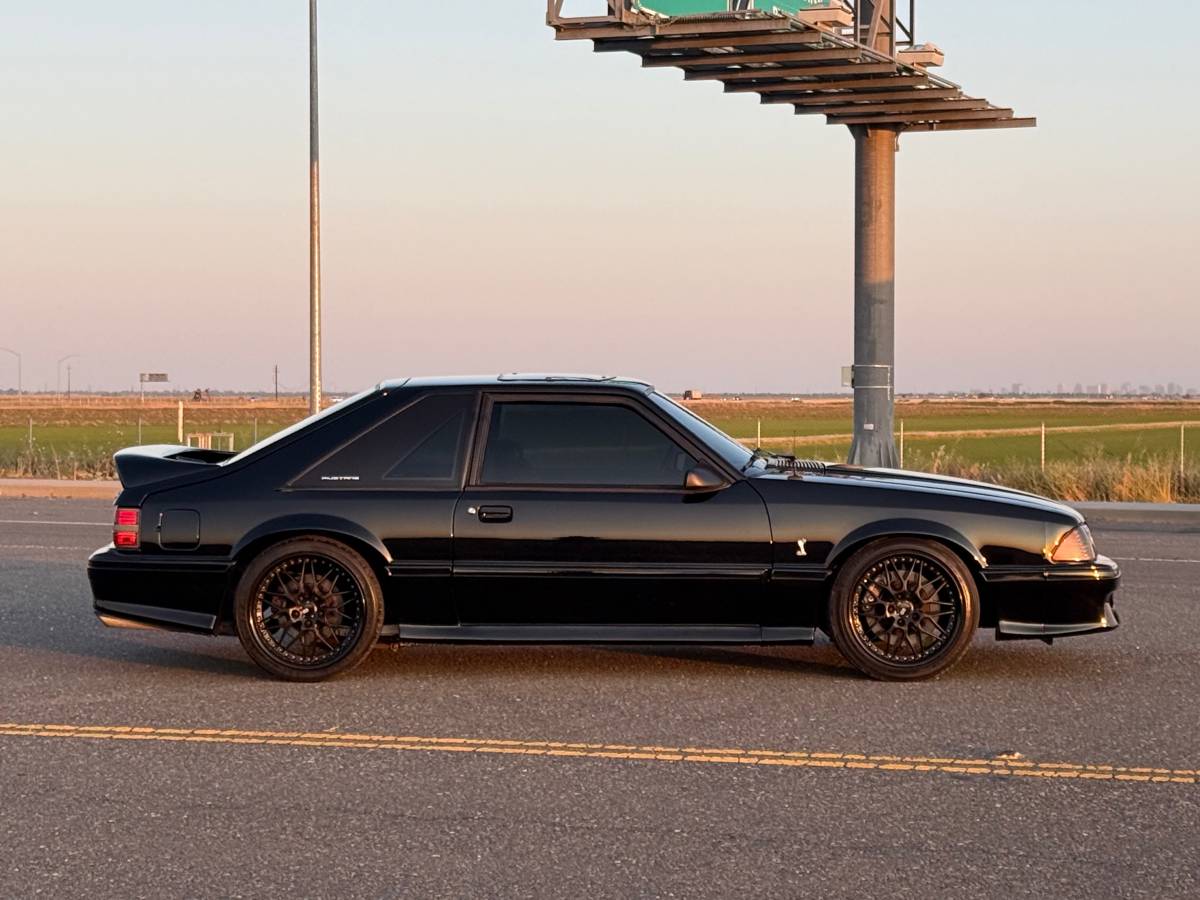 Ford-mustang-cobra-1993-72