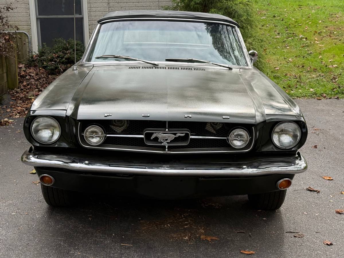 Ford-mustang-convertible-1965-green-3