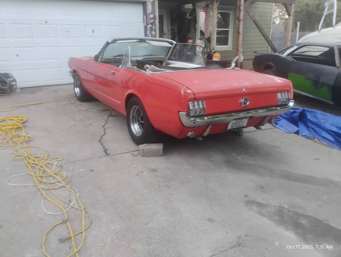 Ford-mustang-convertible-1965-red-4