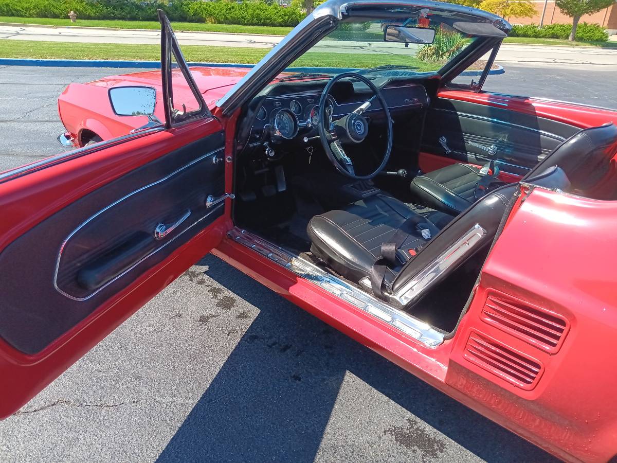 Ford-mustang-convertible-1967-red-17