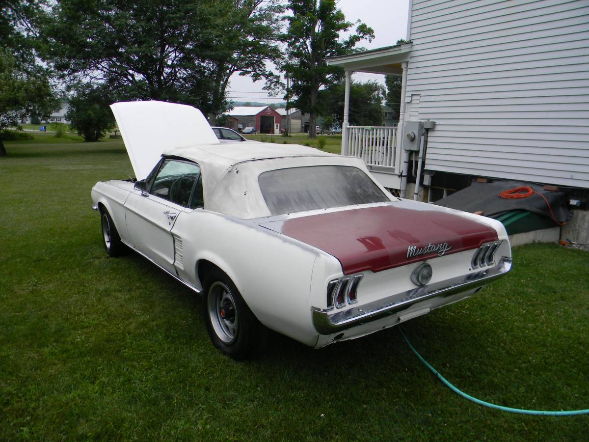 Ford-mustang-convertible-1967-white-2