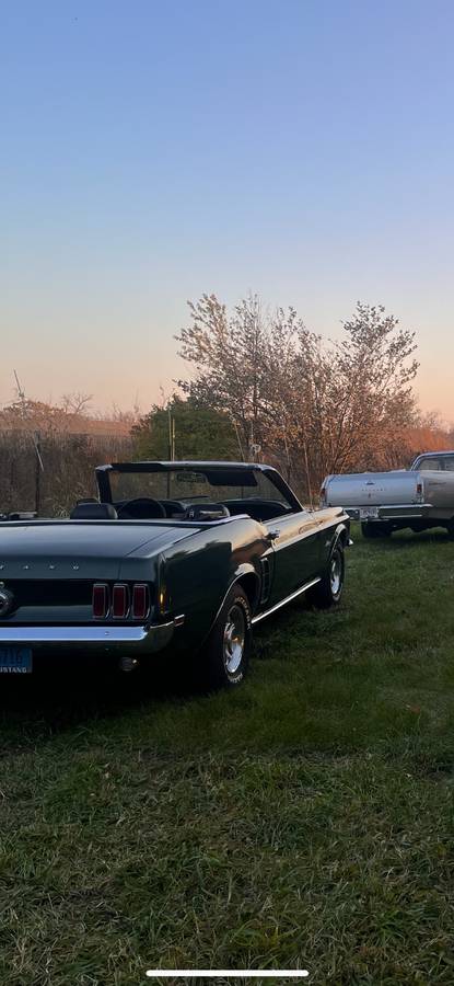 Ford-mustang-convertible-1969-4