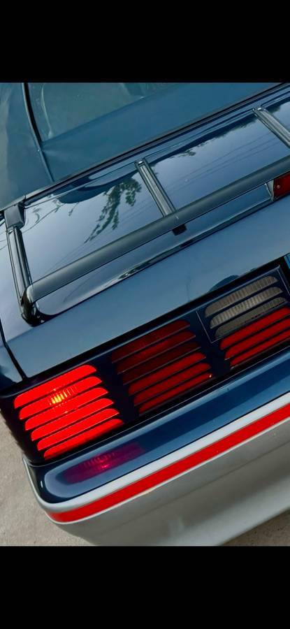 Ford-mustang-convertible-1988-blue-2