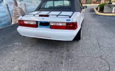 Ford-mustang-convertible-1992-white-4