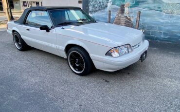 Ford-mustang-convertible-1992-white-5