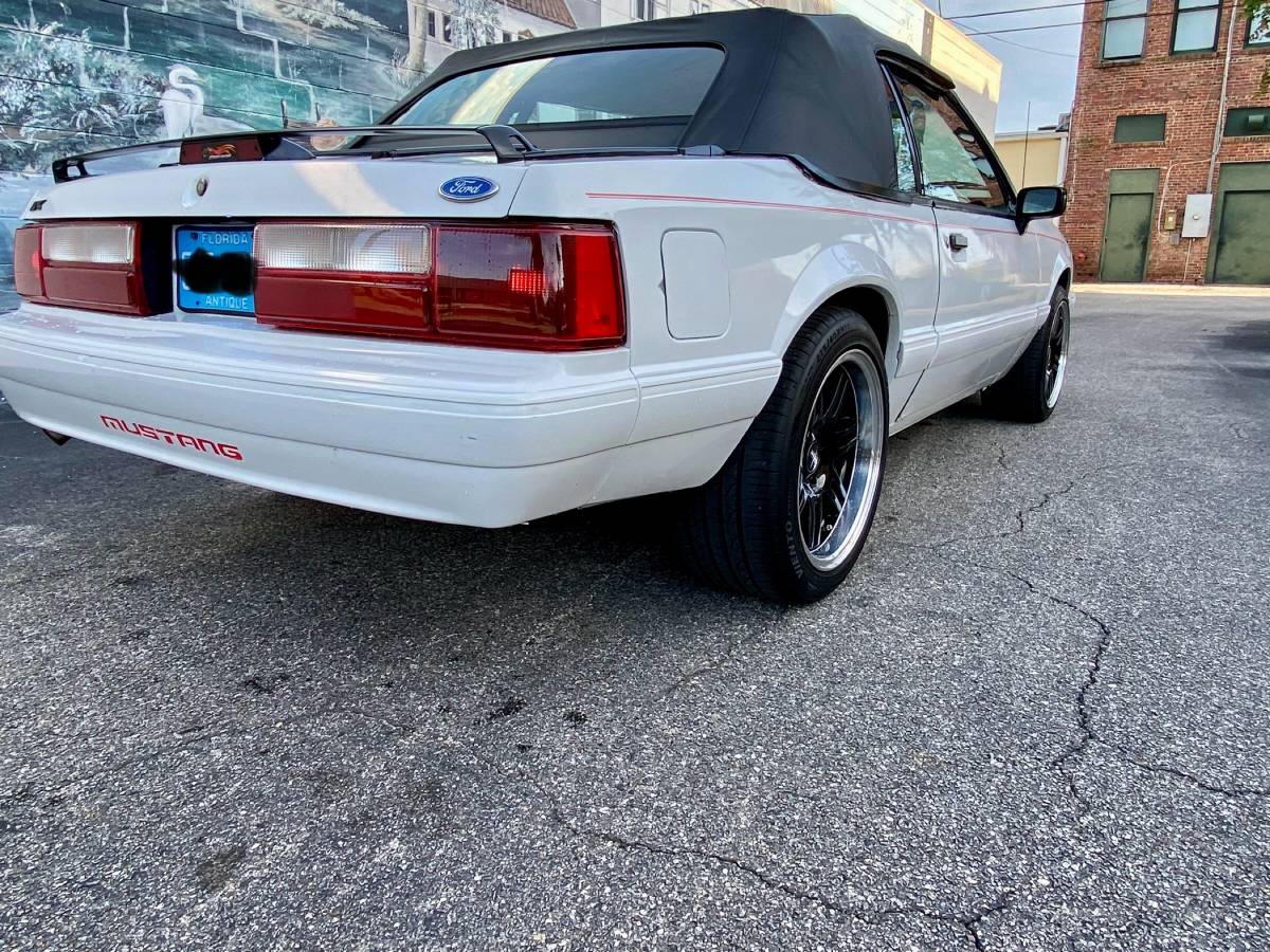 Ford-mustang-convertible-1992-white-6