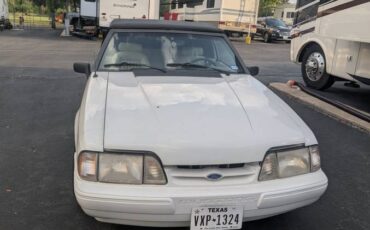 Ford-mustang-convertible-1993-white-2