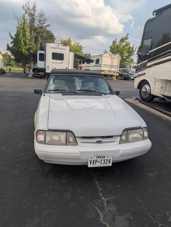 Ford-mustang-convertible-1993-white-2