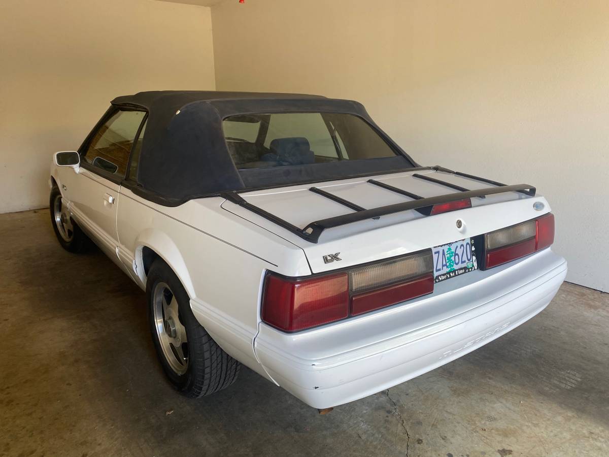 Ford-mustang-convertible-lx-1989-white-1