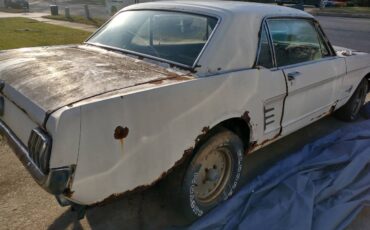 Ford-mustang-coup-1966-white-8