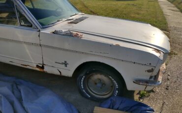 Ford-mustang-coup-1966-white-9