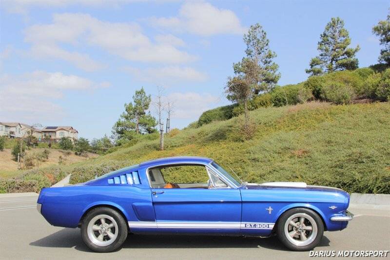 Ford-mustang-fastback-1965-black-10