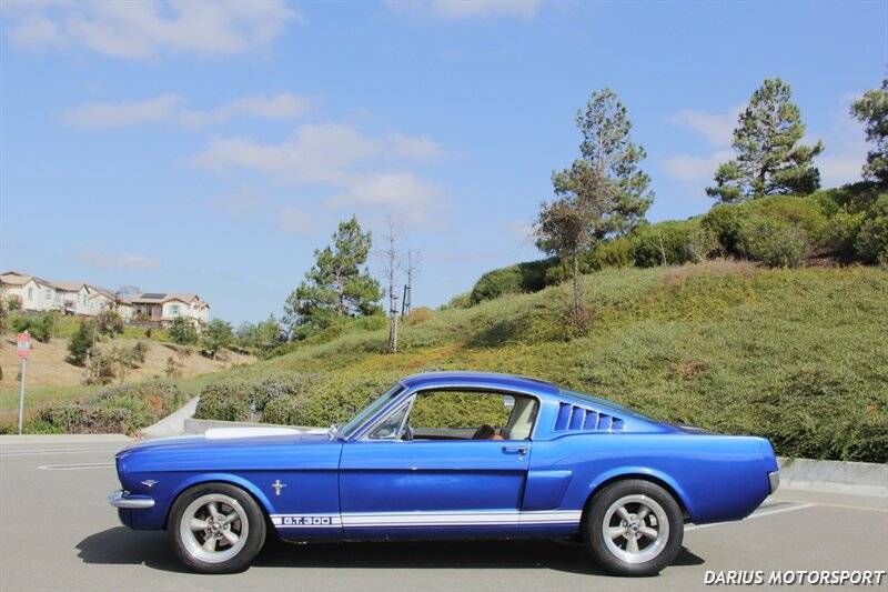 Ford-mustang-fastback-1965-black-11