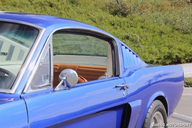 Ford-mustang-fastback-1965-black-18