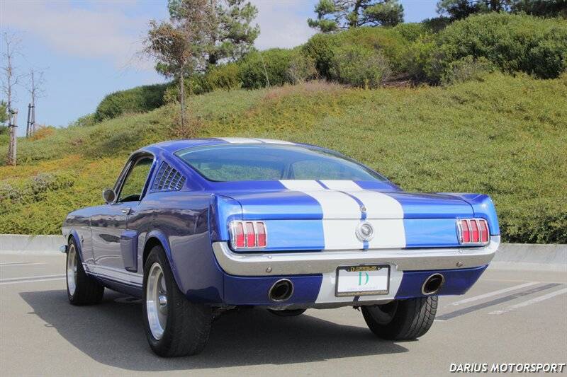 Ford-mustang-fastback-1965-black-2