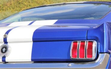 Ford-mustang-fastback-1965-black-21