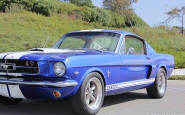 Ford-mustang-fastback-1965-black-4