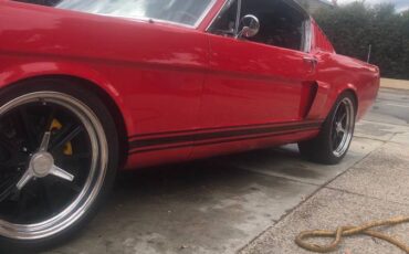Ford-mustang-fastback-1965-red-2