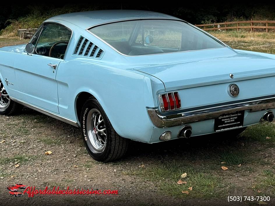 Ford-mustang-fastback-1966-10
