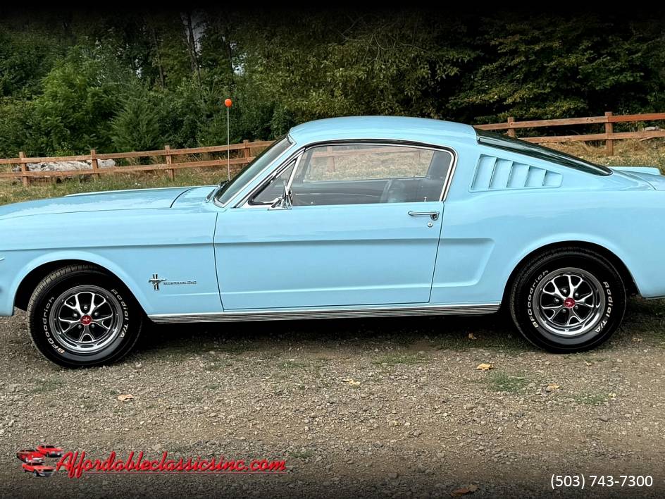 Ford-mustang-fastback-1966-5
