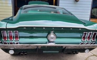 Ford-mustang-fastback-1967-1