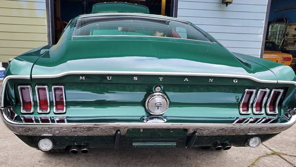 Ford-mustang-fastback-1967-1