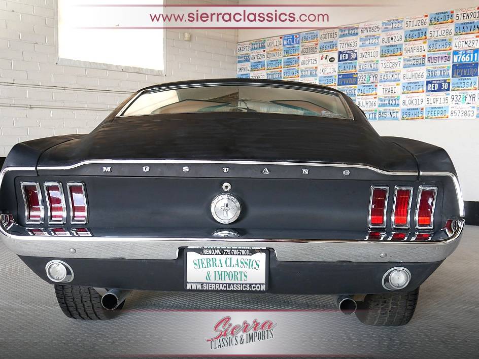 Ford-mustang-fastback-1967-10