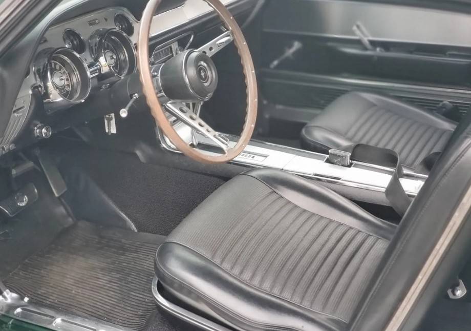 Ford-mustang-fastback-1967-4