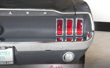 Ford-mustang-fastback-1967-9