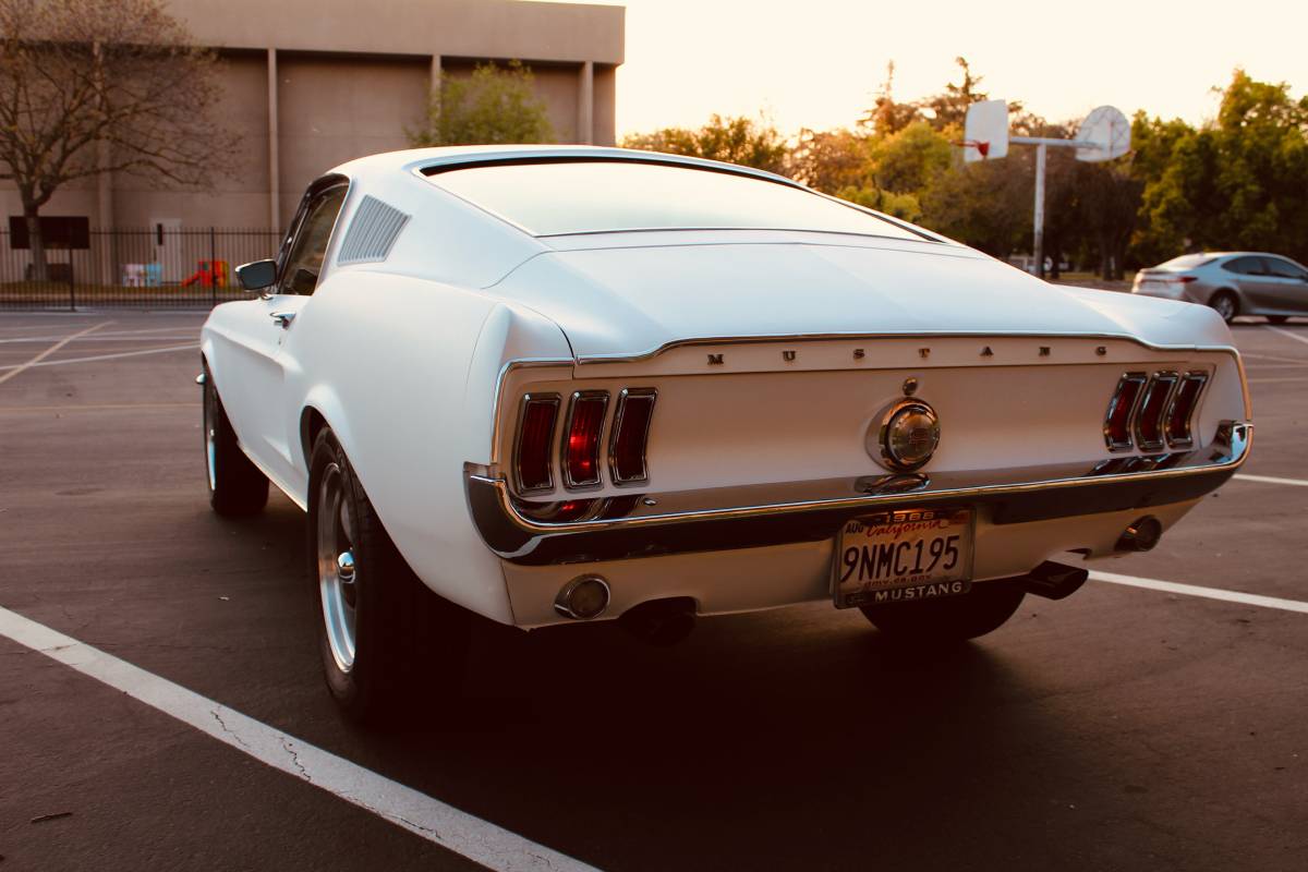 Ford-mustang-fastback-1968-1