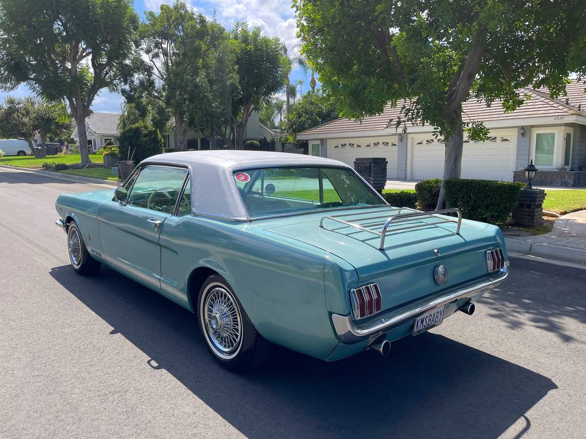 Ford-mustang-gt-1966-blue