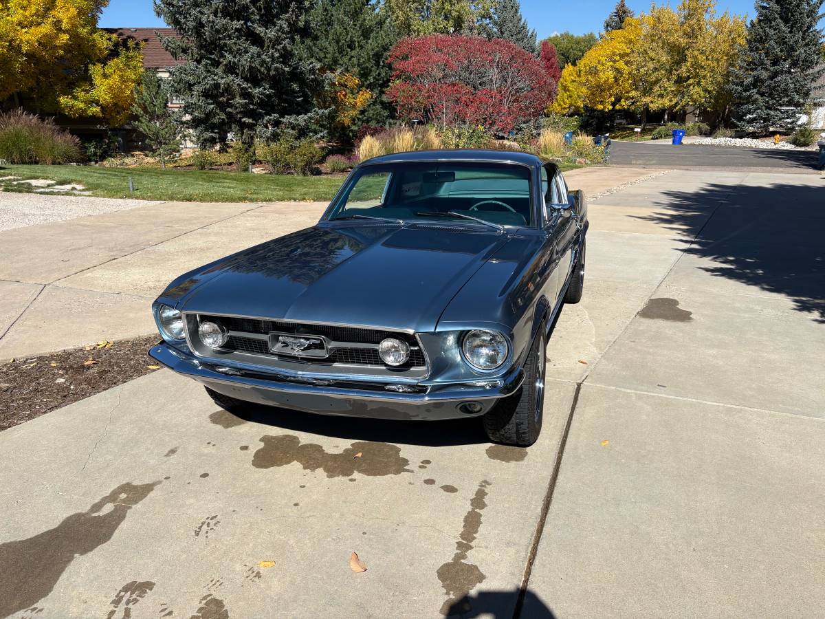 Ford-mustang-gt-1967-blue-12